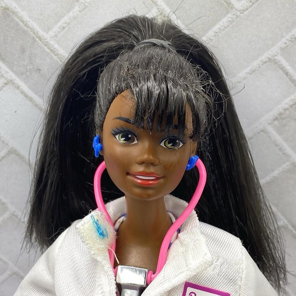 1993 DR BARBIE SHANI African American AA w/ HEARTBEAT SOUND Mattel 11814